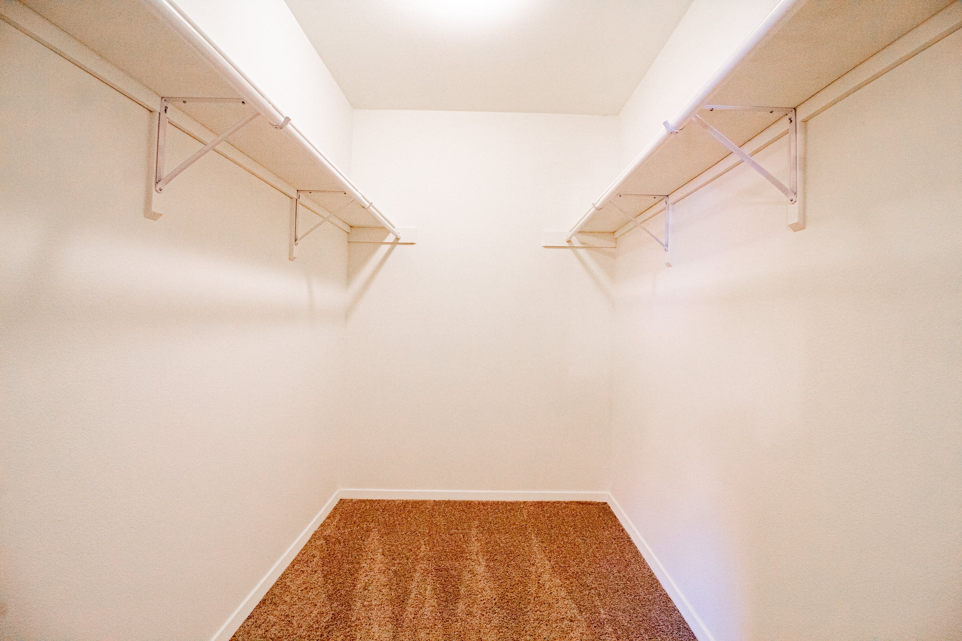 Photos and Video of Bay Pointe Apartments in Maumelle, AR